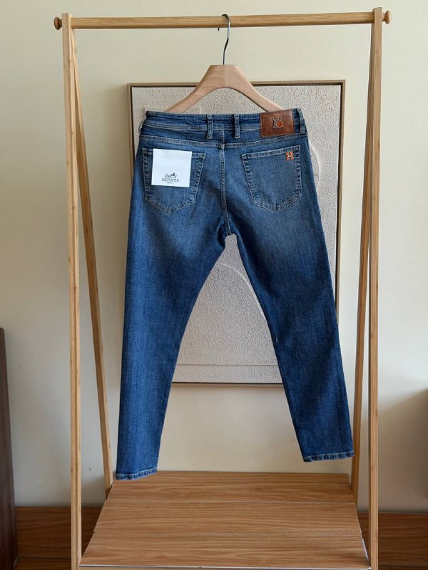 TG Jeans26