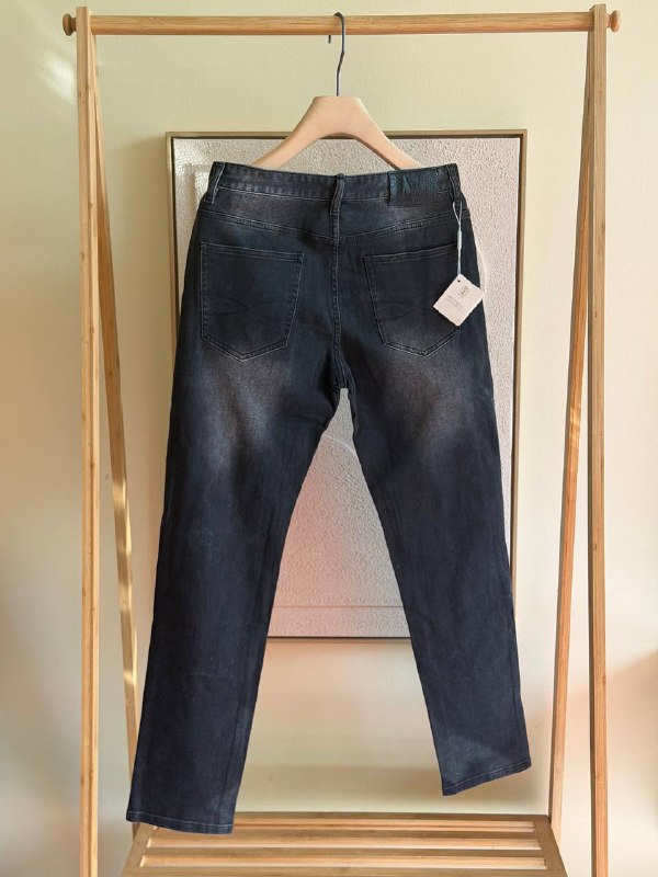TG Jeans37