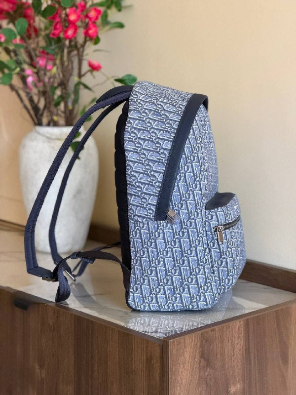 TG Dior49