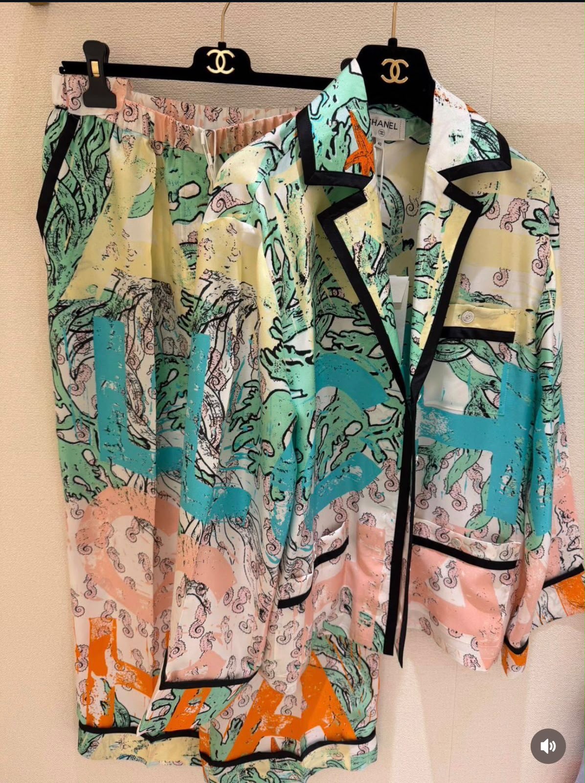 Gucci product image 3