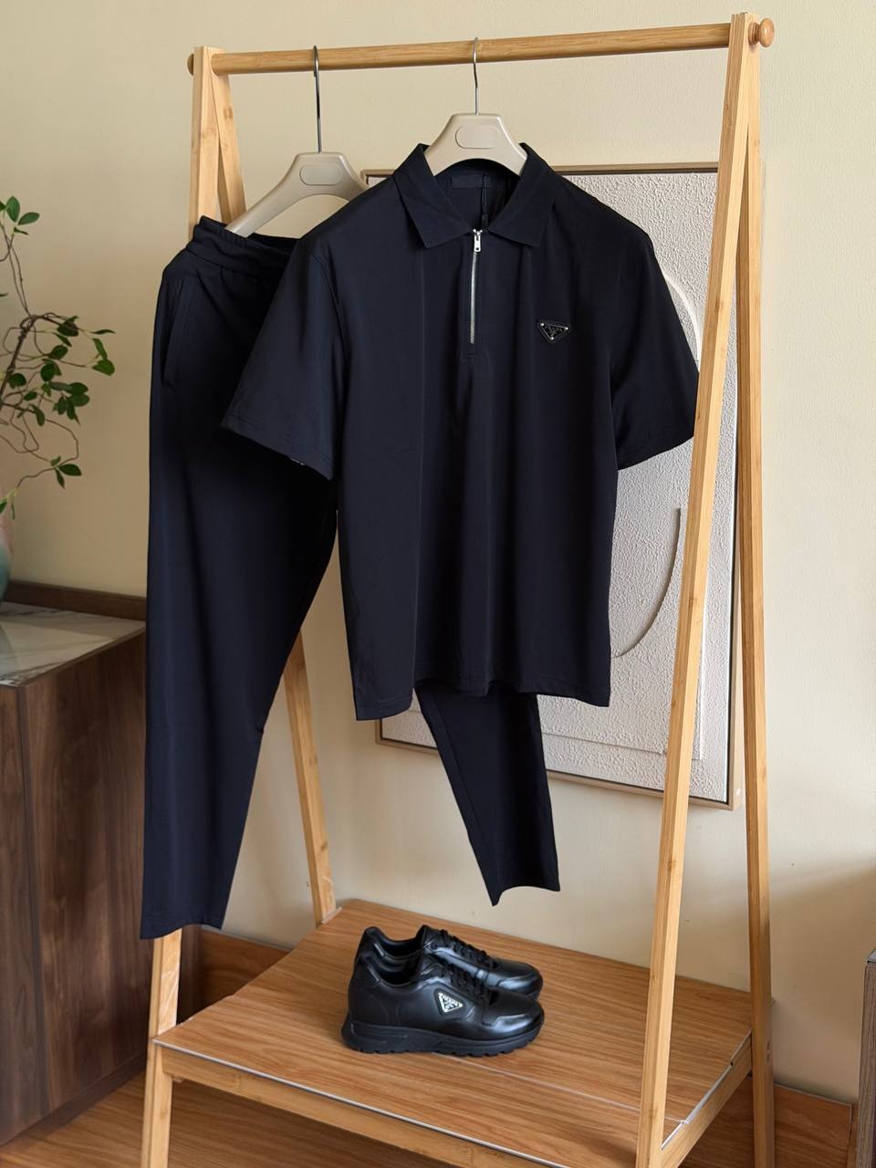 PRADA product image 2