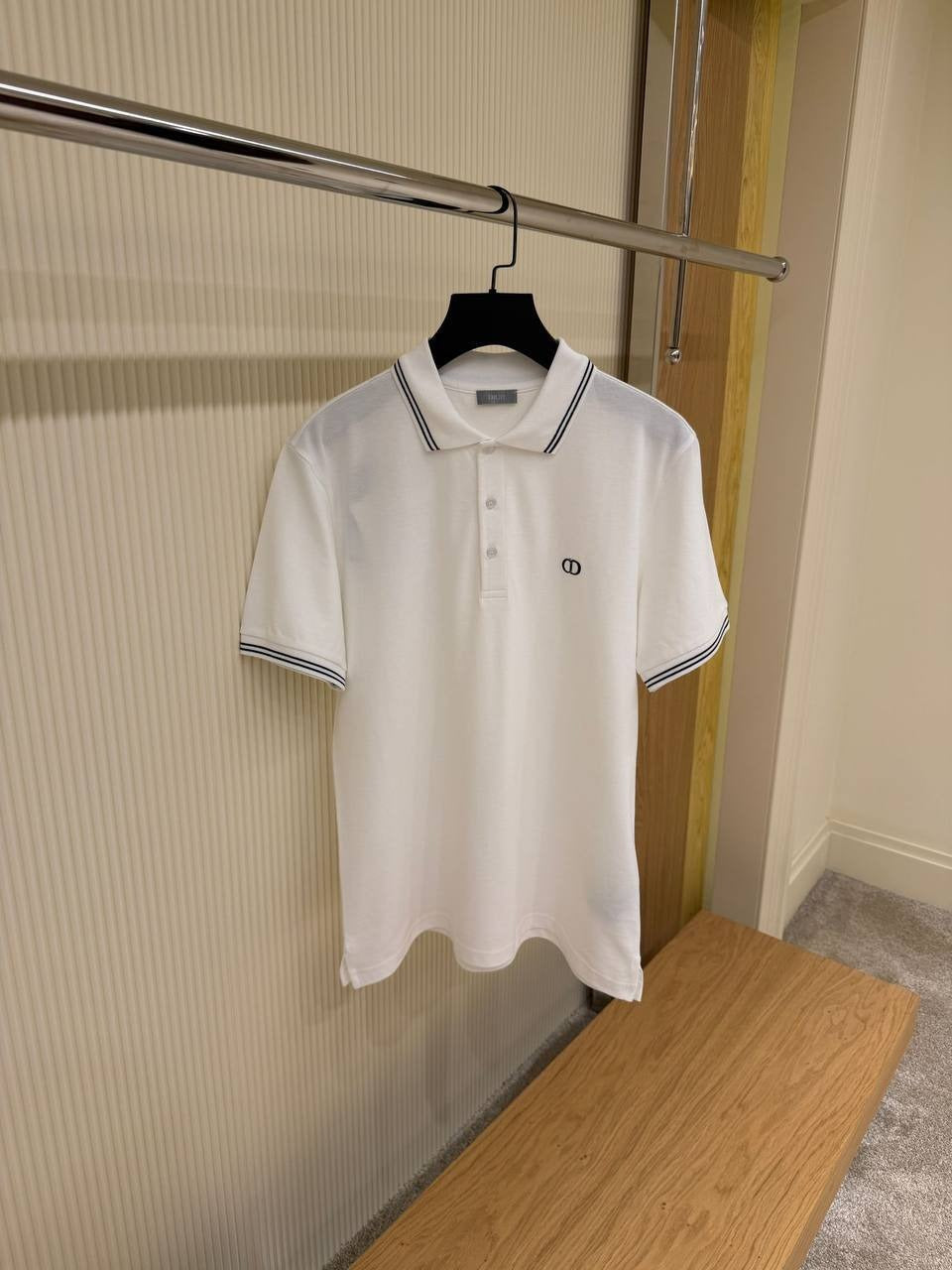 DIOR product image 2