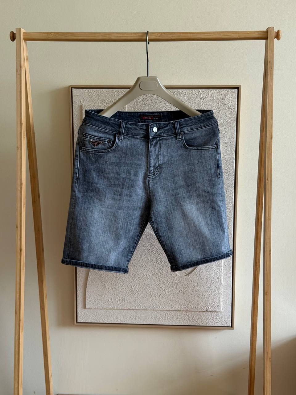 PRADA product image 1