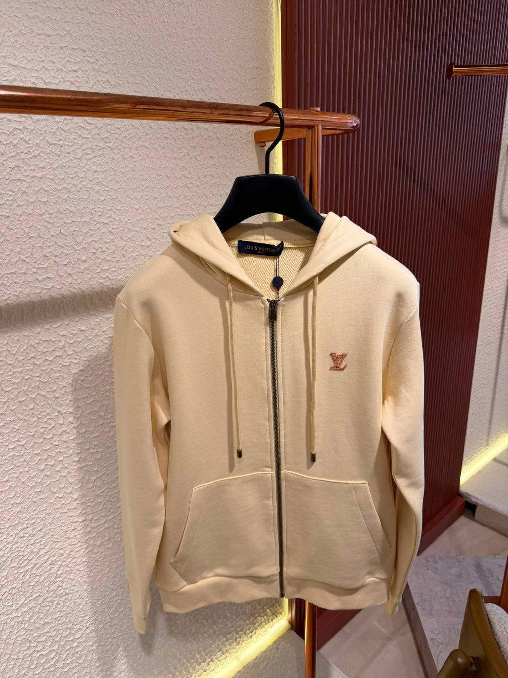 LOUIS VUITTON product image 2