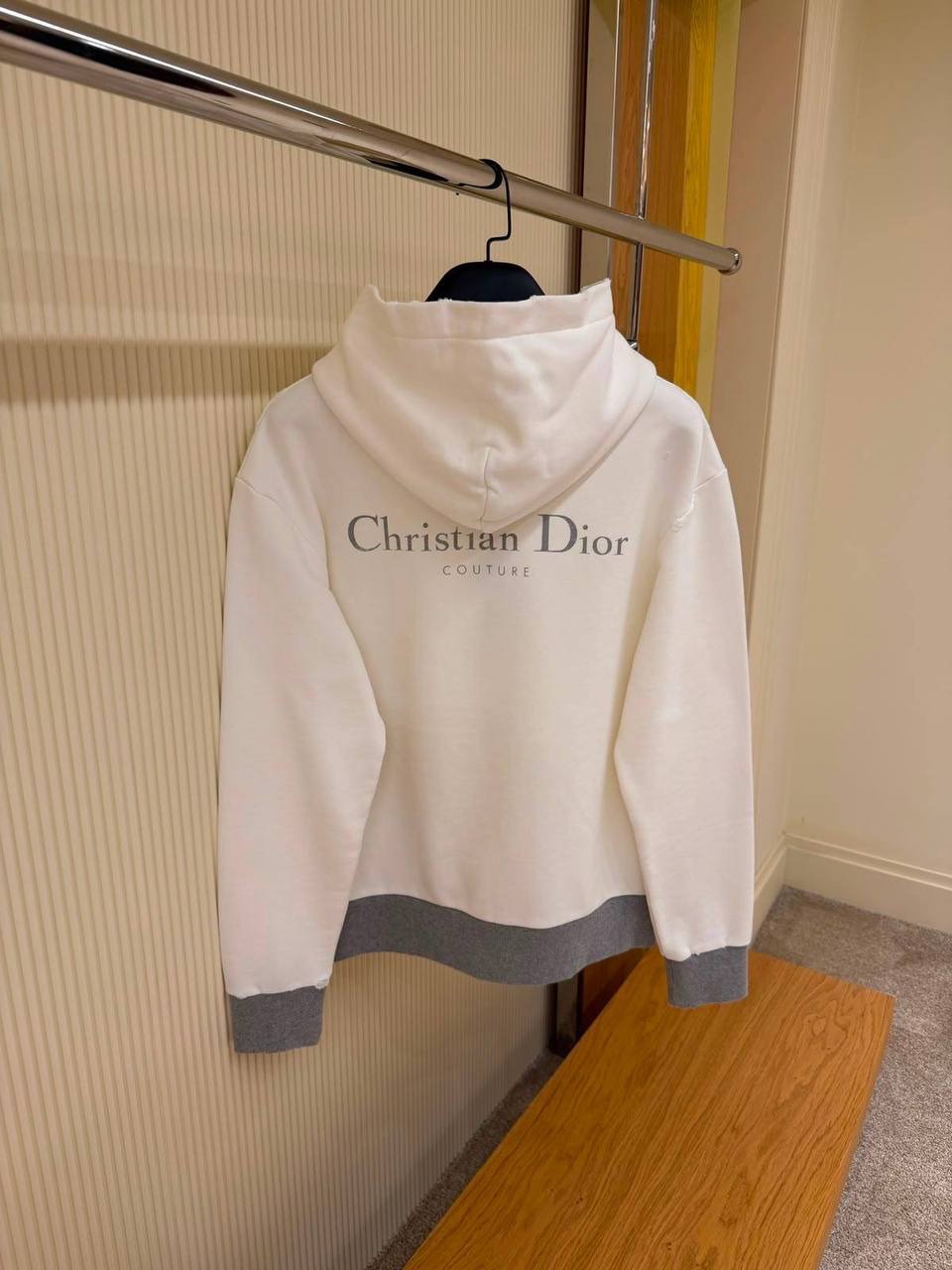 DIOR product image 2