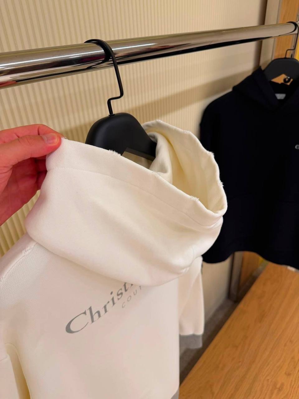 DIOR product image 2