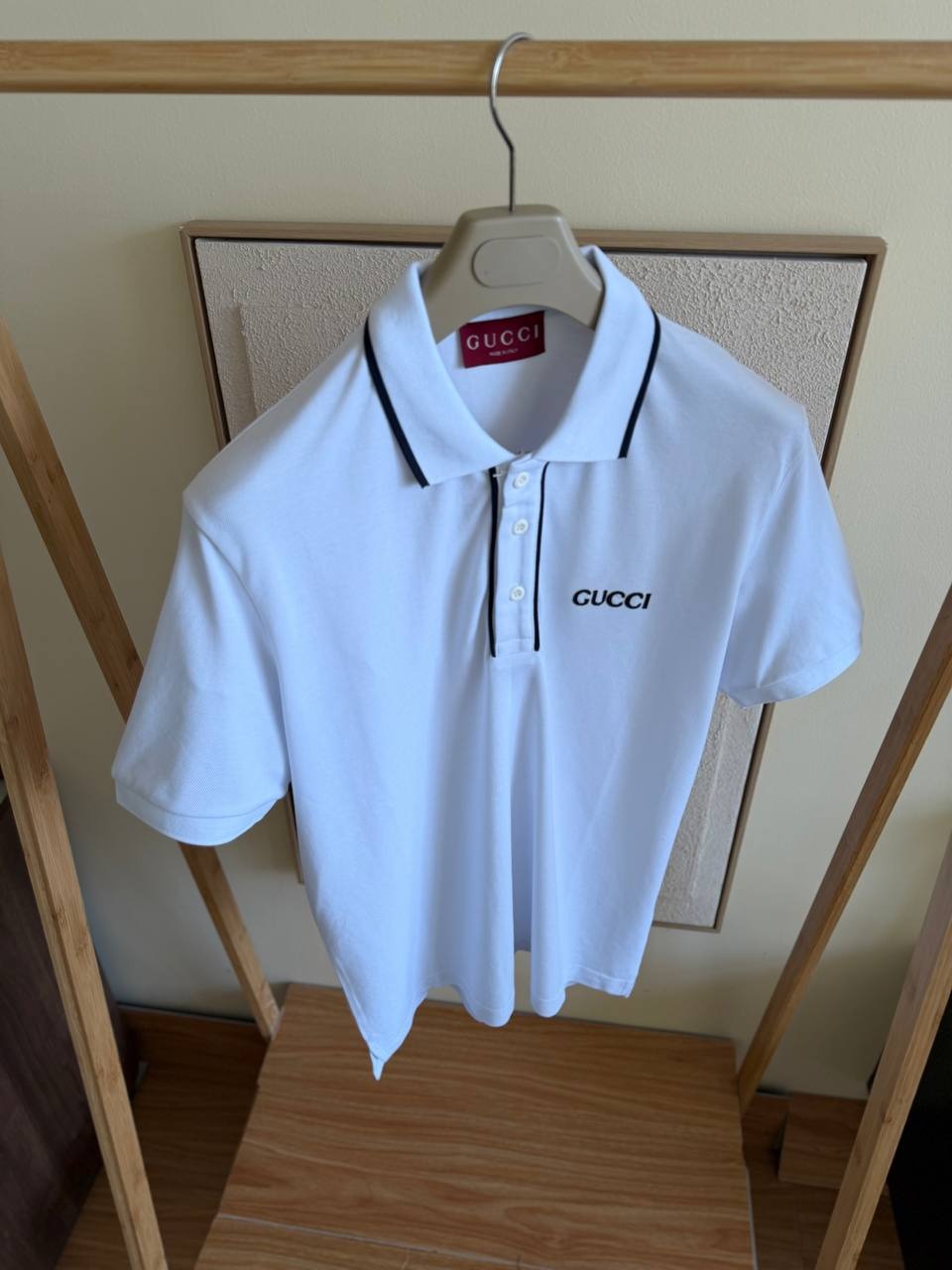 Gucci product image 3