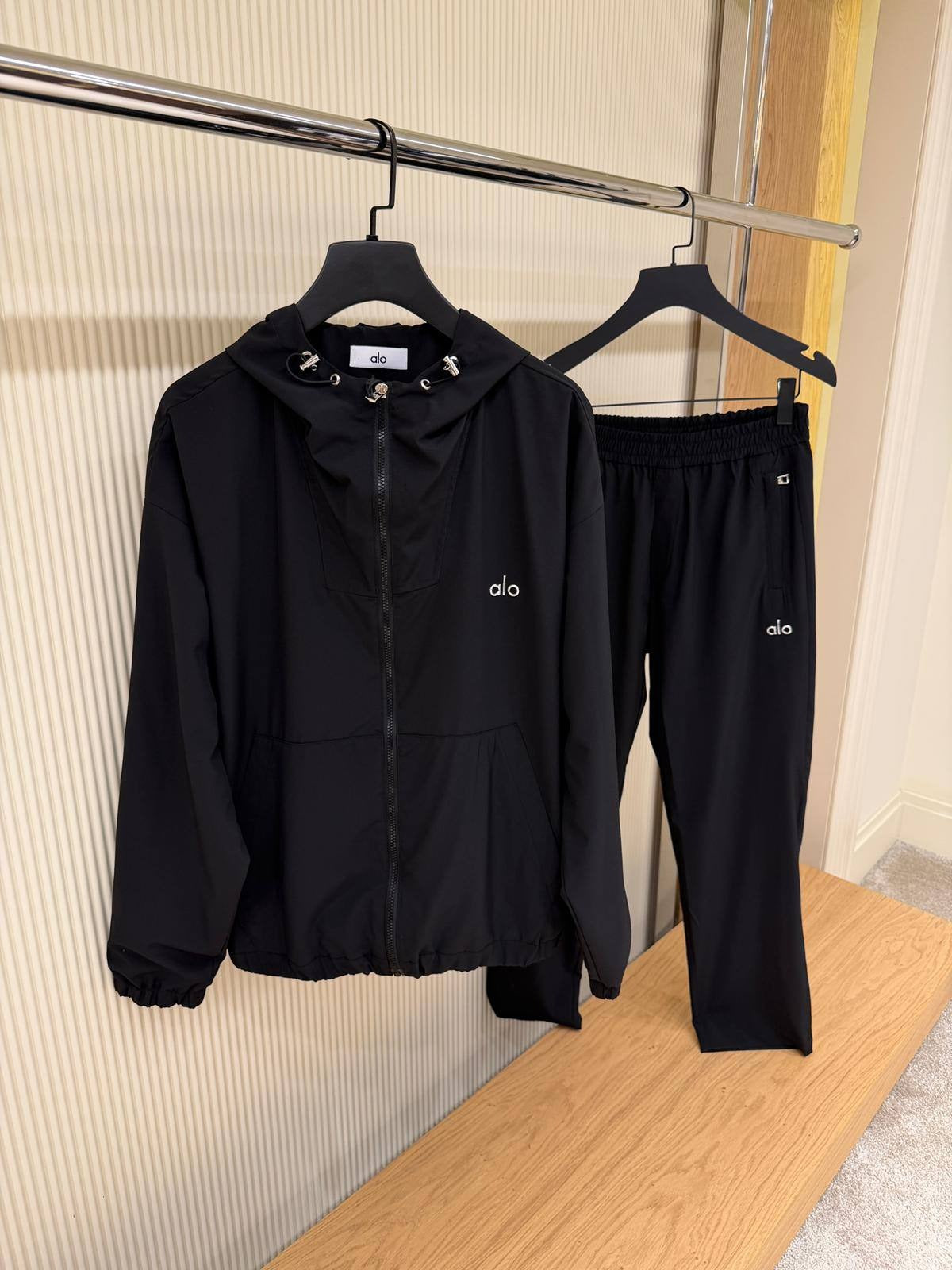 Alo product image 2