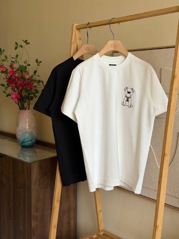 Fendi Dog Graphic T-shirt