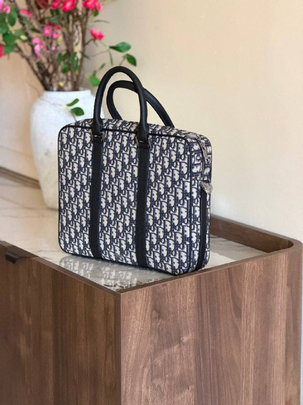 TG Dior49
