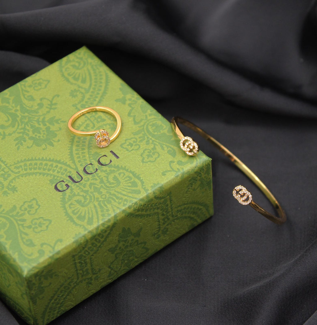 Gucci GG with Stone Bangle with Ring