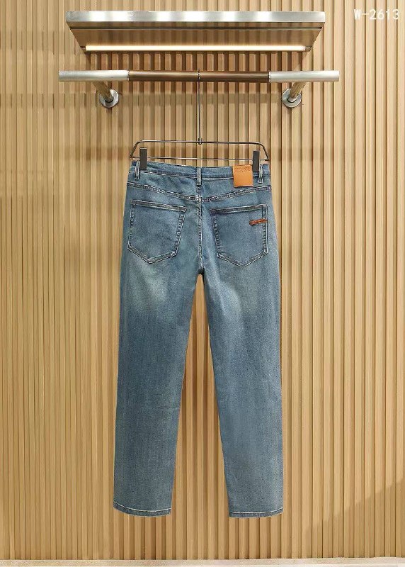 TG Jeans19