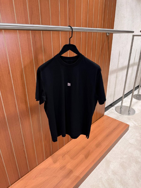 TG Givenchy4